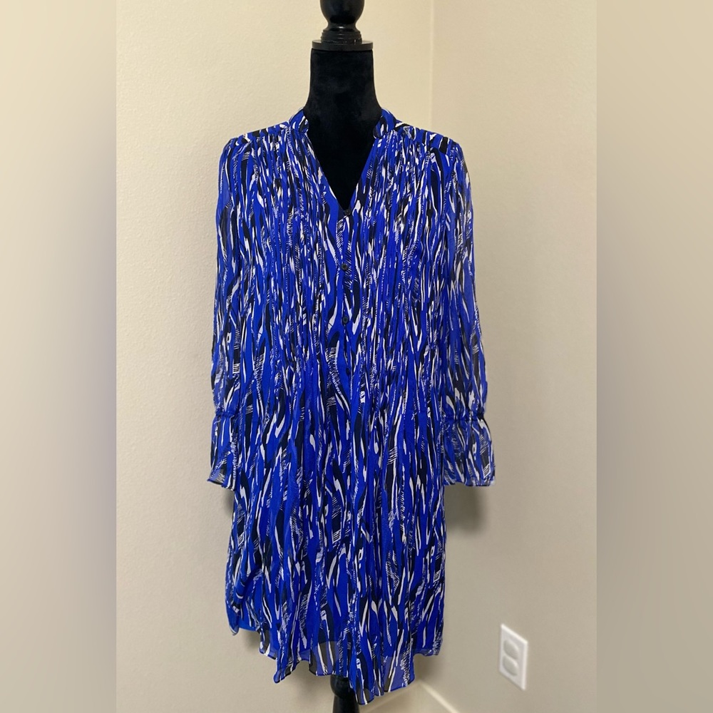 Diane Von Furstenberg button up dress